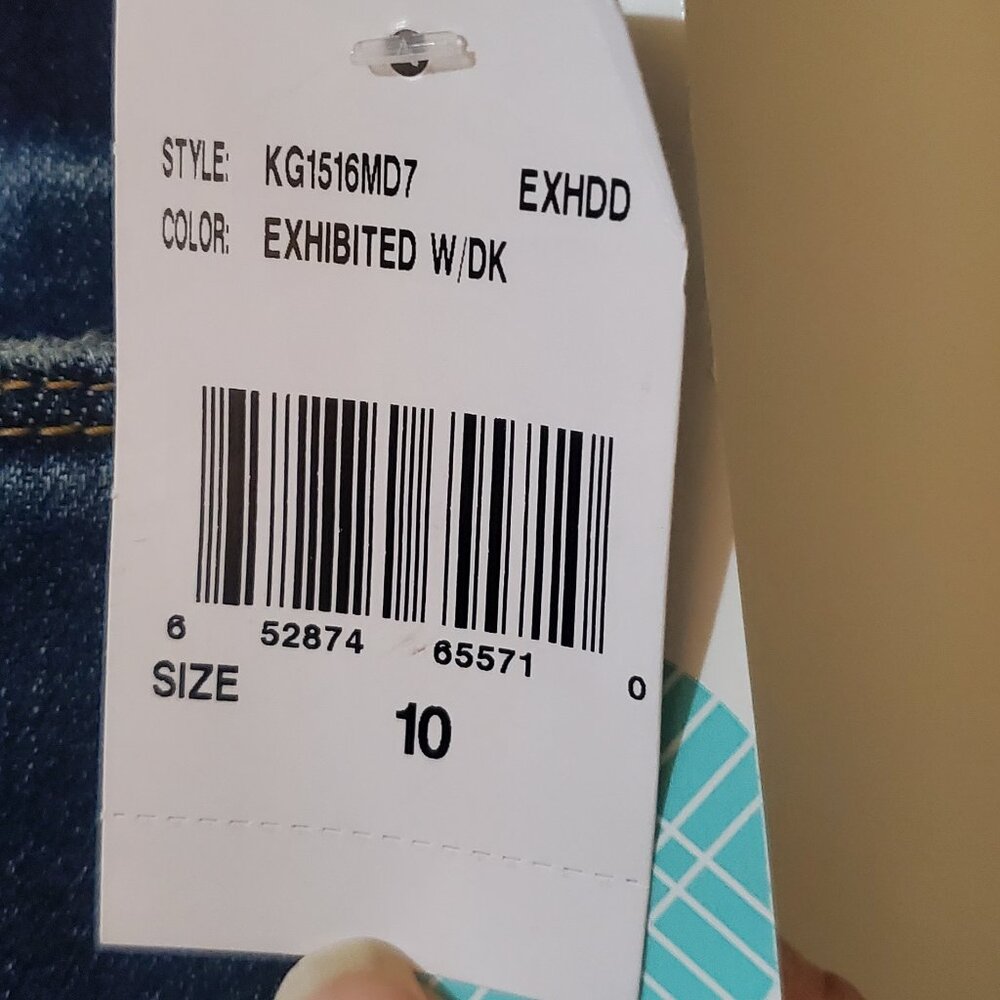 Kut from the Kloth - Meg High Rise Wide Leg Jean - Picture 6 of 8